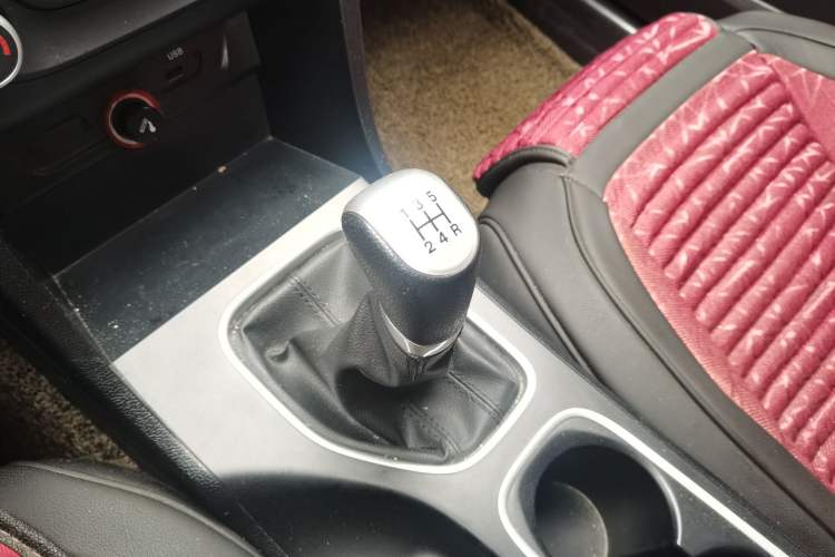 Used Bestune B50 2016 1.6L Manual Technology Model Gear Lever
