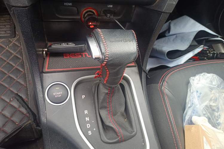 Used Bestune B50 2016 1.4T Automatic Sport Prestige Edition Gear Lever