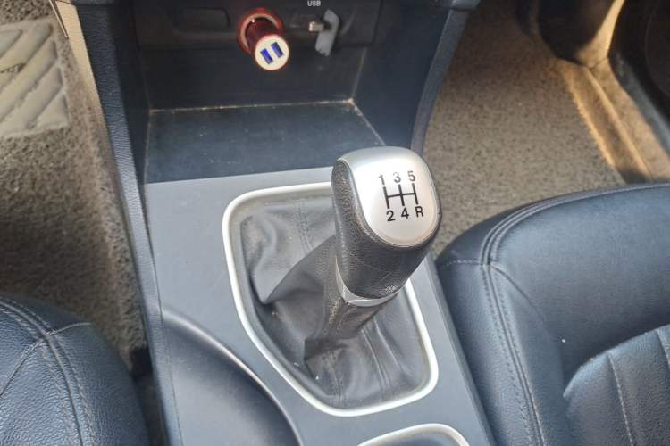 Used Bestune B50 2016 1.6L Manual Technology Model Gear Lever