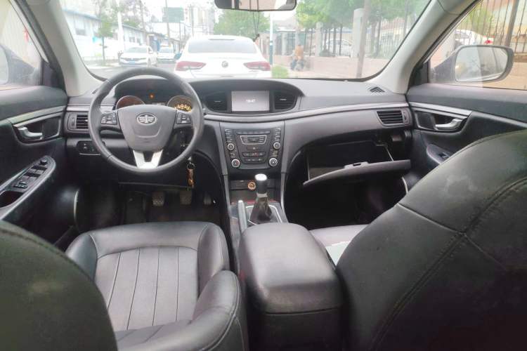 Used Bestune B50 2016 1.6L manual luxury version Headliner