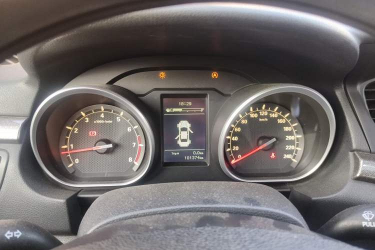 Used Bestune B50 2016 1.6L manual Comfort trim level Instrument Cluster