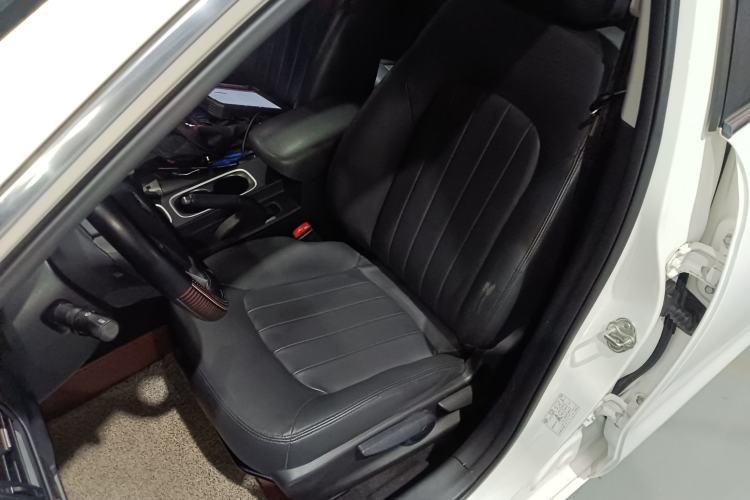 Used Bestune B50 2016 1.6L manual luxury version Left Front Seat