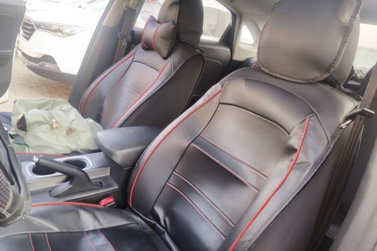 Used Bestune B50 2016 1.6L manual Comfort trim level Left Front Seat