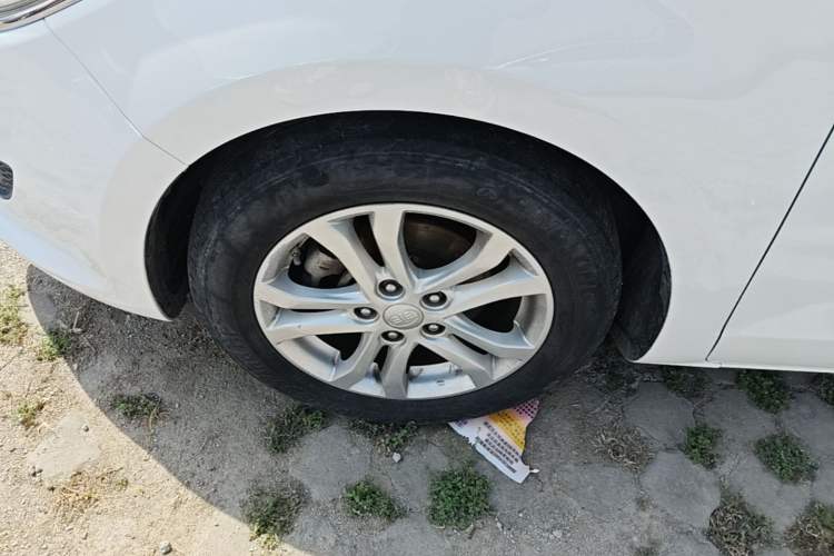 Used Bestune B50 2016 1.6L Automatic Luxury Model Left Front Wheel Hub