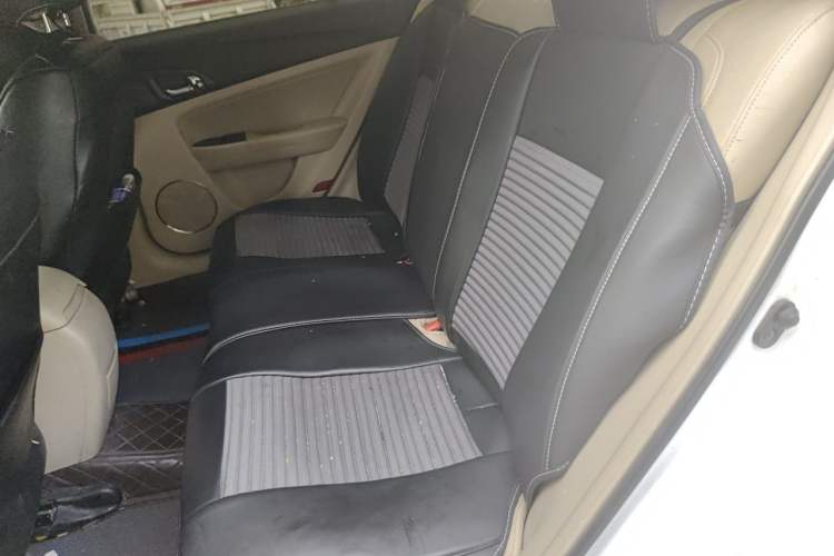 Used Bestune B50 2016 1.6L automatic comfort version Left Rear Seat