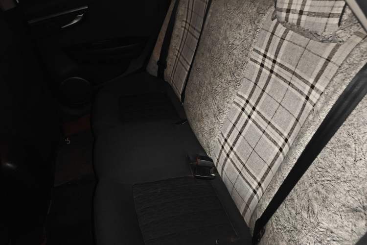 Used Bestune B50 2016 1.6L manual Comfort trim level Left Rear Seat