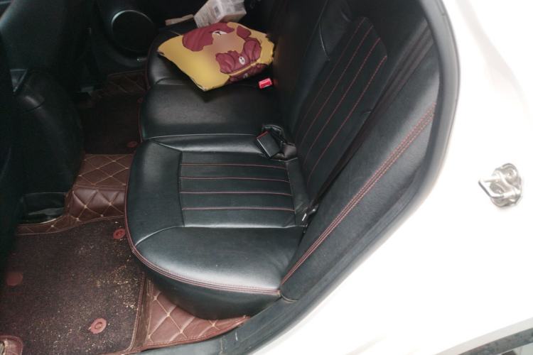 Used Bestune B50 2016 1.6L manual Comfort trim level Left Rear Seat