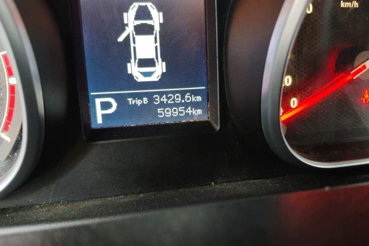 Used Bestune B50 2016 1.4T Automatic Sport Luxury Edition Odometer Close Up