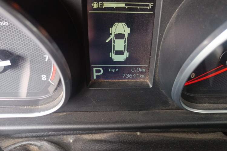 Used Bestune B50 2016 1.4T Automatic Sport Prestige Edition Odometer Close Up