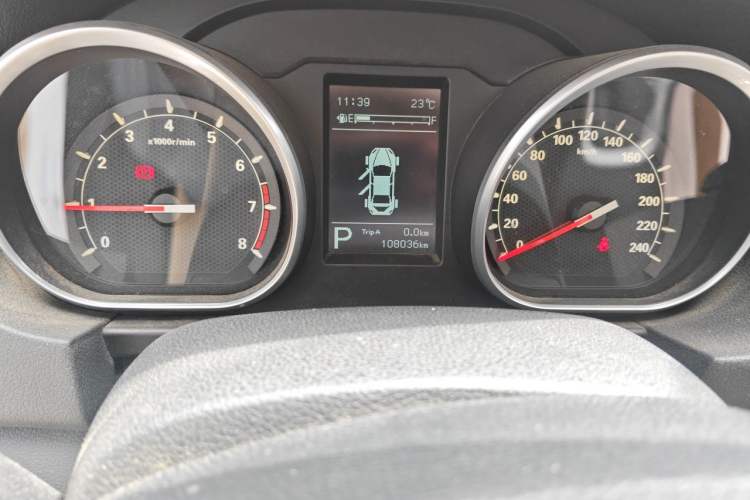 Used Bestune B50 2016 1.4T Automatic Sport Luxury Edition Odometer Close Up