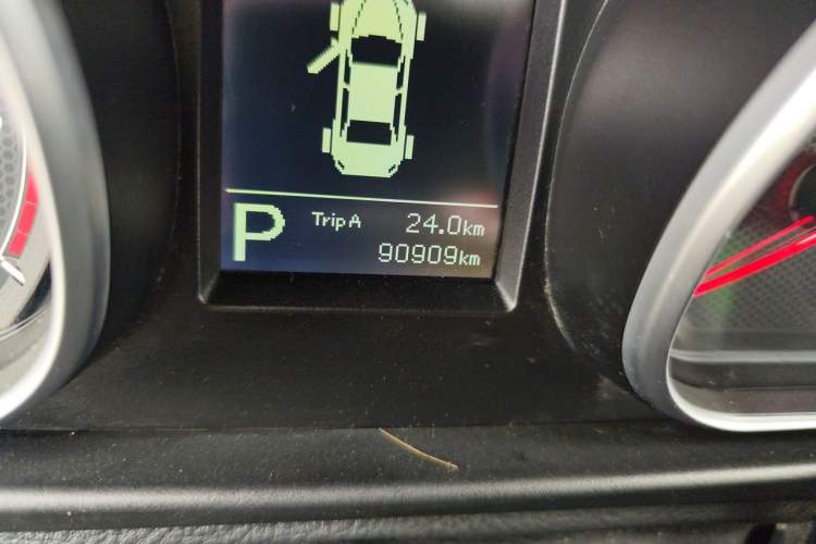Used Bestune B50 2016 1.4T Automatic Luxury Model Odometer Close Up