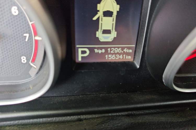 Used Bestune B50 2016 1.4T Automatic Sport Luxury Edition Odometer Close Up