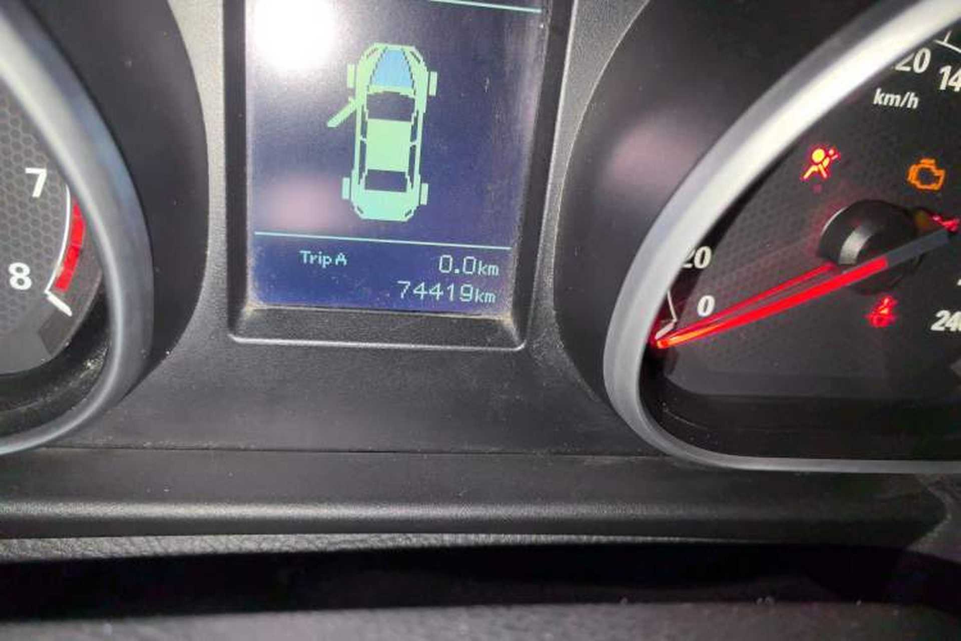 Used Bestune B50 2016 1.6L manual luxury version Odometer Close Up