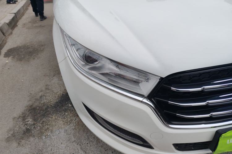 Used Bestune B50 2016 1.6L manual Comfort trim level Right Front Headlight