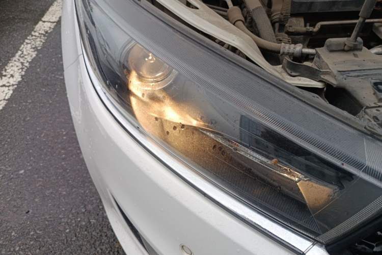 Used Bestune B50 2016 1.4T Automatic Sport Prestige Edition Right Front Headlight