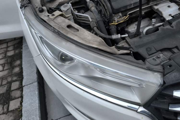 Used Bestune B50 2016 1.4T Automatic Luxury Model Right Front Headlight