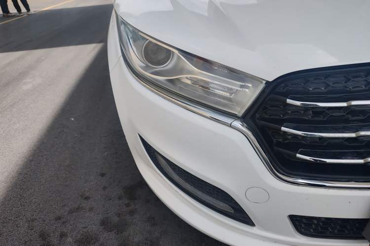 Used Bestune B50 2016 1.6L manual luxury version Right Front Headlight