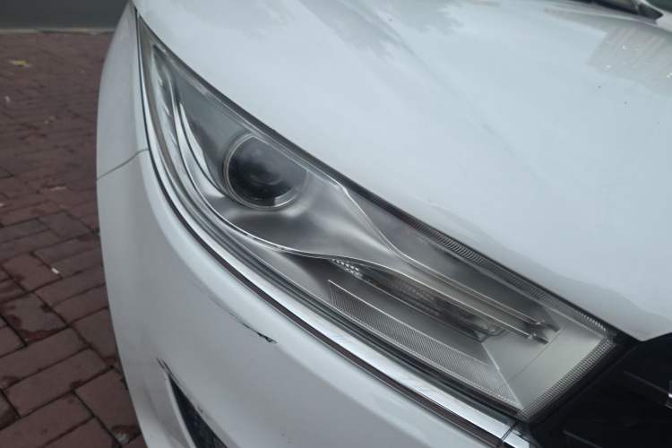 Used Bestune B50 2016 1.6L Automatic Luxury Model Right Front Headlight