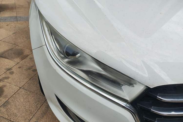 Used Bestune B50 2016 1.6L automatic comfort version Right Front Headlight