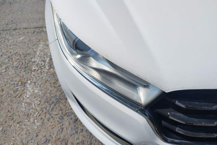 Used Bestune B50 2016 1.4T Automatic Luxury Model Right Front Headlight
