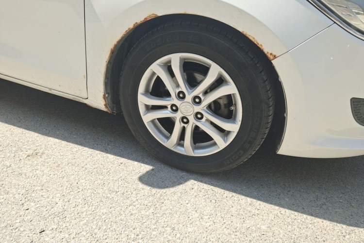Used Bestune B50 2016 1.6L Manual Technology Model Right Front Wheel Hub