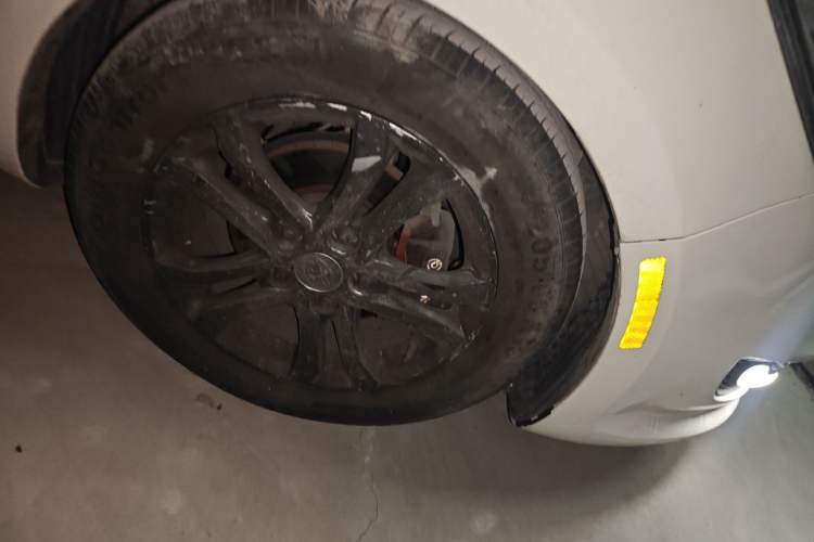Used Bestune B50 2016 1.6L manual Comfort trim level Right Front Wheel Hub