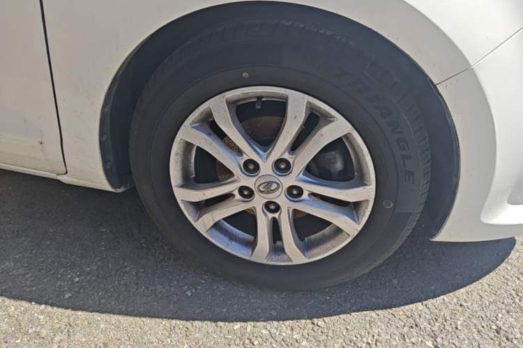 Used Bestune B50 2016 1.6L manual luxury version Right Front Wheel Hub