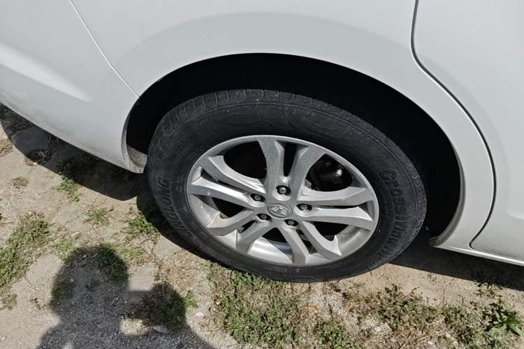 Used Bestune B50 2016 1.6L Automatic Luxury Model Right Rear Wheel Hub