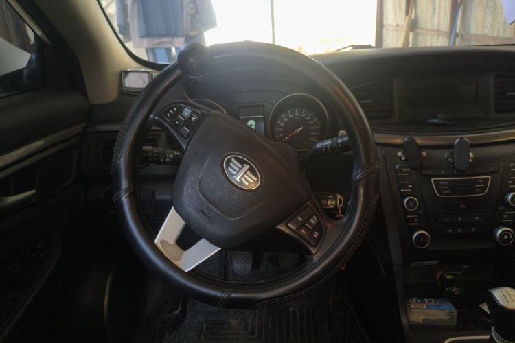 Used Bestune B50 2016 1.6L manual Comfort trim level Steering Wheel