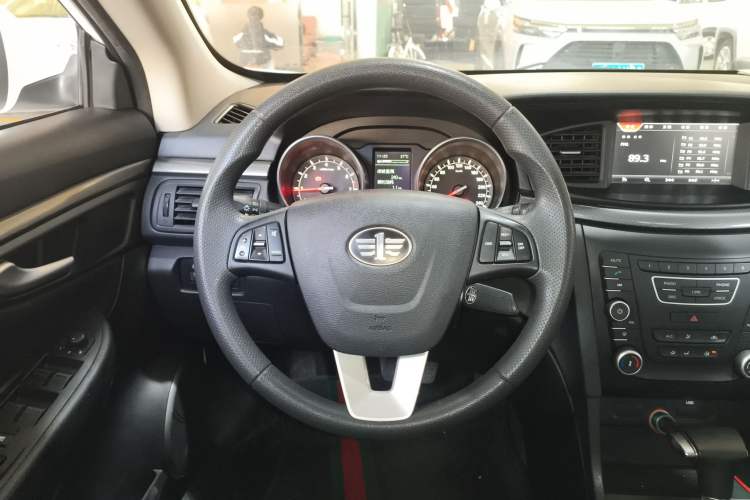 Used Bestune B50 2016 1.4T Automatic Luxury Model Steering Wheel