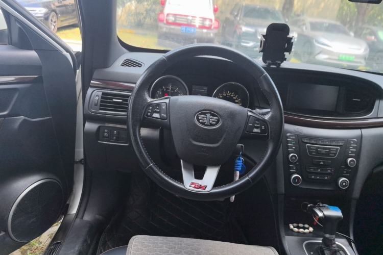 Used Bestune B50 2016 1.4T Automatic Sport Luxury Edition Steering Wheel