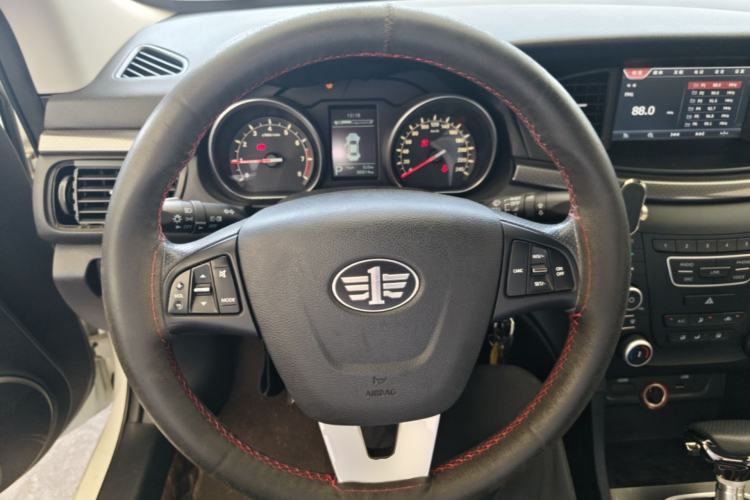 Used Bestune B50 2016 1.6L Automatic Luxury Model Steering Wheel