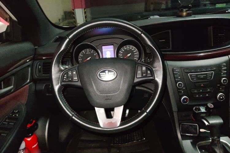 Used Bestune B50 2016 1.4T Automatic Sport Luxury Edition Steering Wheel