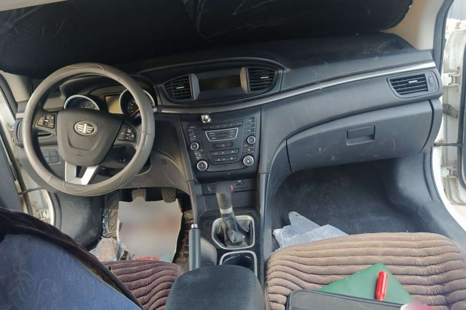 Used Bestune B50 2016 1.6L manual Comfort trim level Steering Wheel