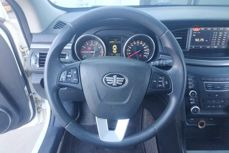 Used Bestune B50 2016 1.6L manual luxury version Steering Wheel