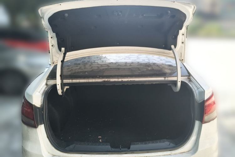 Used Bestune B50 2016 1.4T Automatic Sport Luxury Edition Trunk
