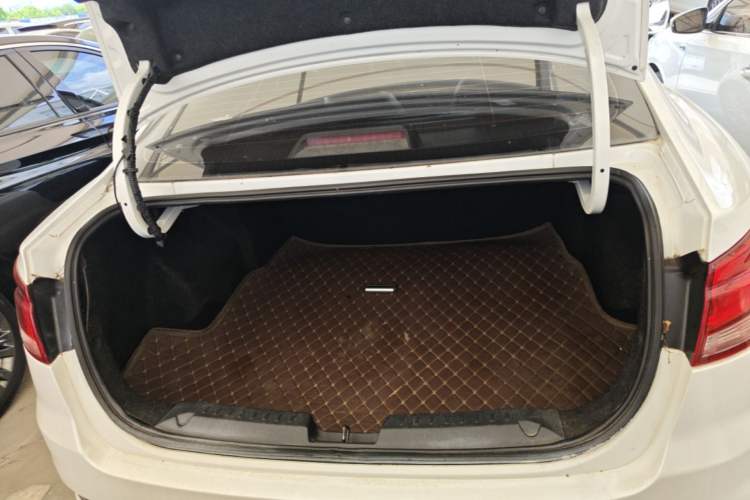 Used Bestune B50 2016 1.6L Automatic Luxury Model Trunk