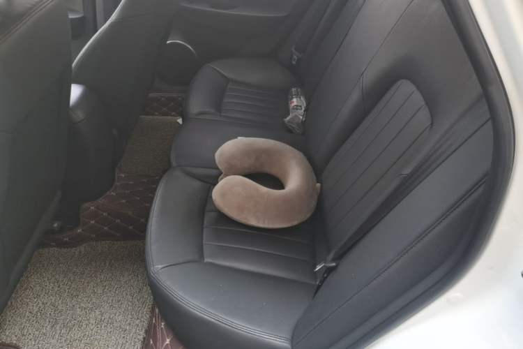 Used Bestune B50 2018 1.4T Automatic 20th Anniversary Edition Left Rear Seat