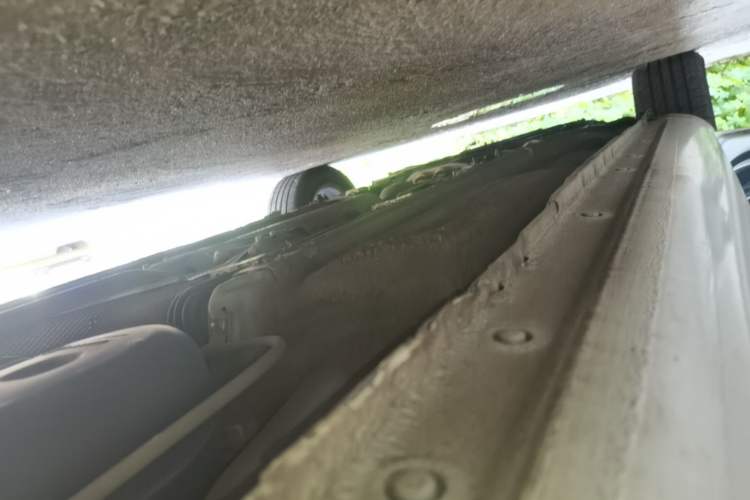 Used Bestune B50 2018 1.4T Automatic 20th Anniversary Edition Left Side Sill