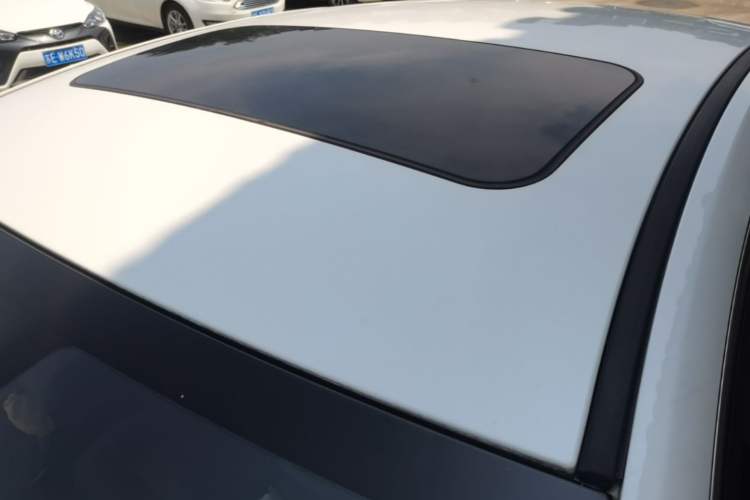 Used Bestune B50 2018 1.4T Automatic 20th Anniversary Edition Roof