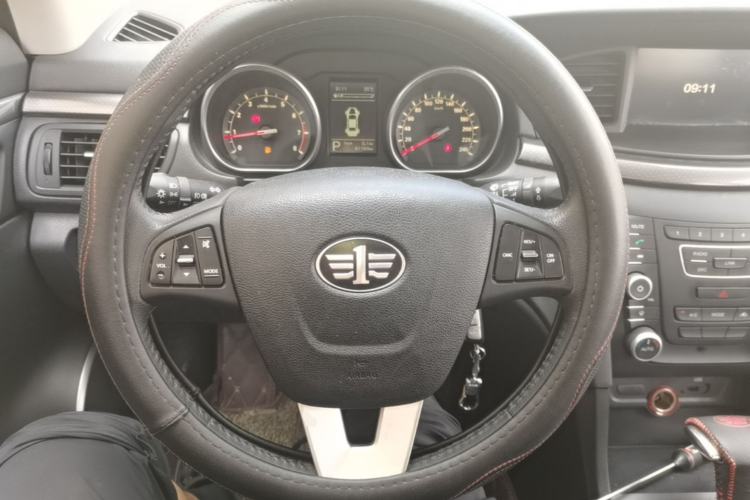 Used Bestune B50 2018 1.4T Automatic 20th Anniversary Edition Steering Wheel