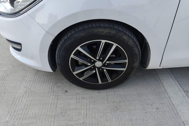 Used Bestune B50 2019 1.4T Automatic Elite Edition Left Front Wheel Hub