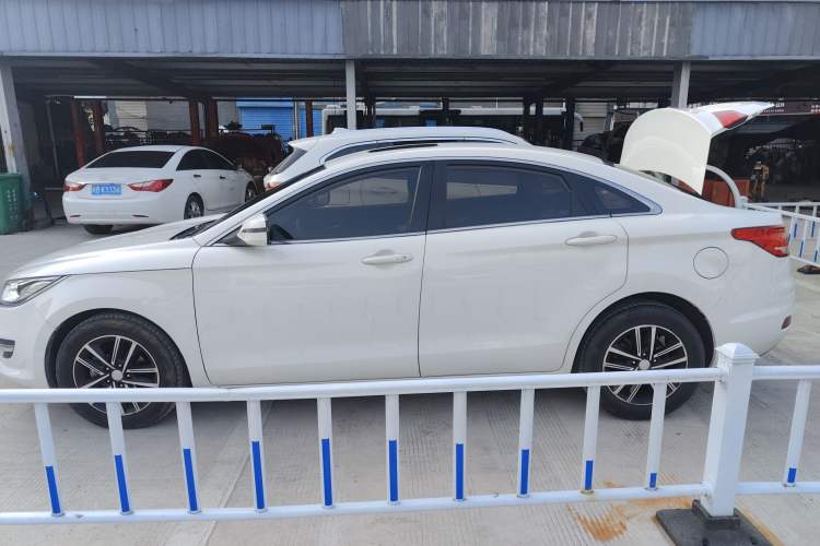 Used Bestune B50 2019 1.4T Automatic Elite Edition Left Side
