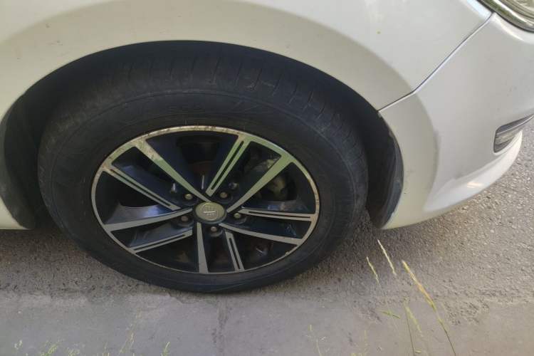 Used Bestune B50 2019 1.6L Manual Elite Edition Right Front Wheel Hub