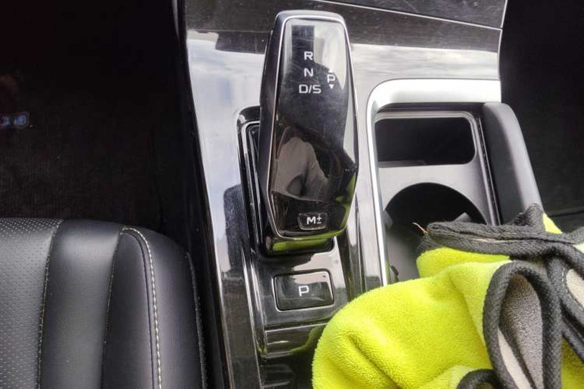 Used Bestune B70 2021 1.5T Automatic 15th Anniversary Edition Gear Lever