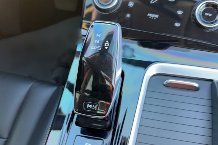 Used Bestune B70 2021 1.5T Automatic Premium Edition Gear Lever