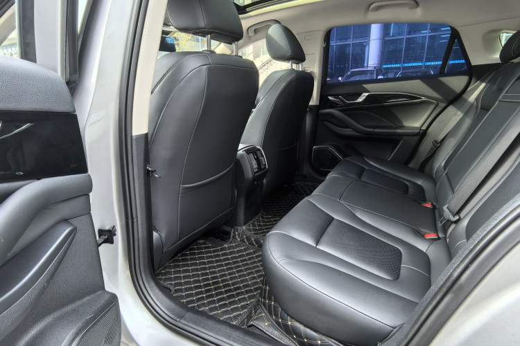 Used Bestune B70 2024 Dragon Edition 1.5T Leading Model Interior 2