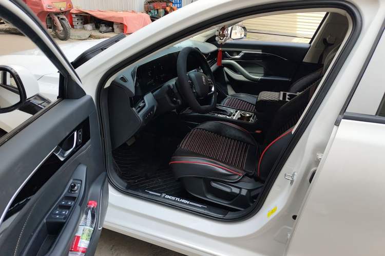 Used Bestune B70 2022 Third Generation 1.5T Automatic Enjoyment Version Driver Seat