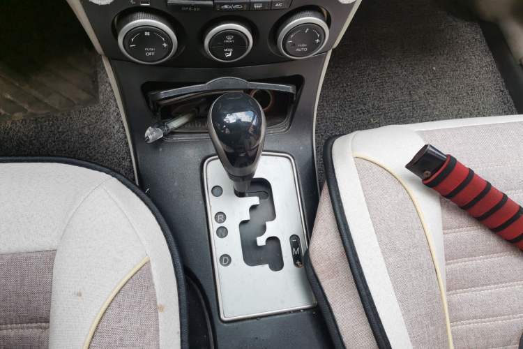 Used Bestune B70 2006 2.0L Automatic Special Edition Commemorative Version Gear Lever
