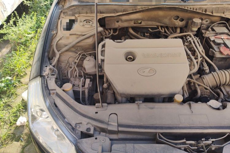 Used Bestune B70 2007 2.0L automatic luxury edition Engine Bay Right